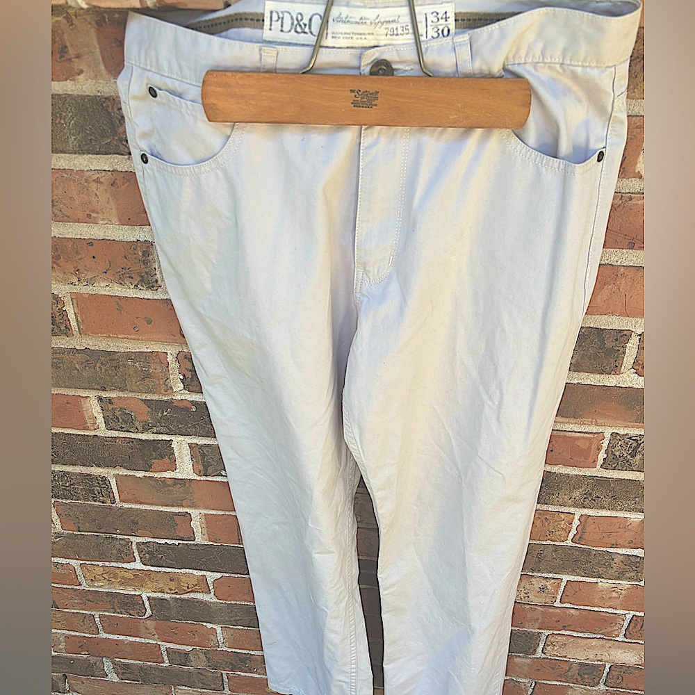 Paper denim & Cloth Men’s Chinos Flat front
100% Cotton Size 34. X 30